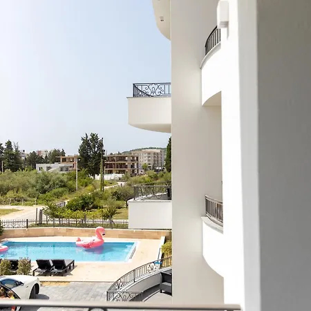Apartments Moon White Lux Ulcinj Exterior photo
