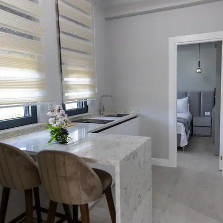 Apartments Moon White Lux Ulcinj Exterior photo