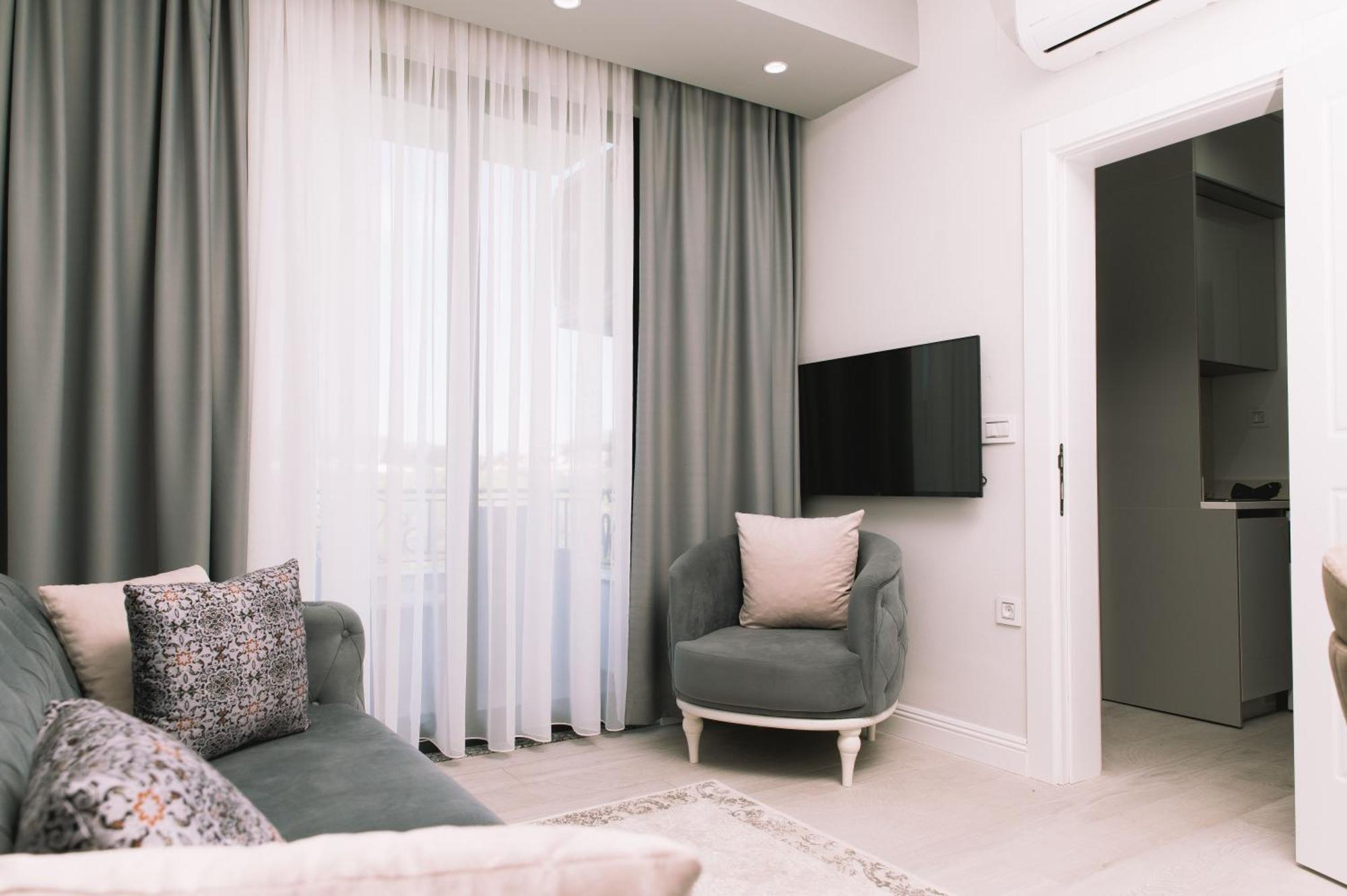 Moon White Lux *